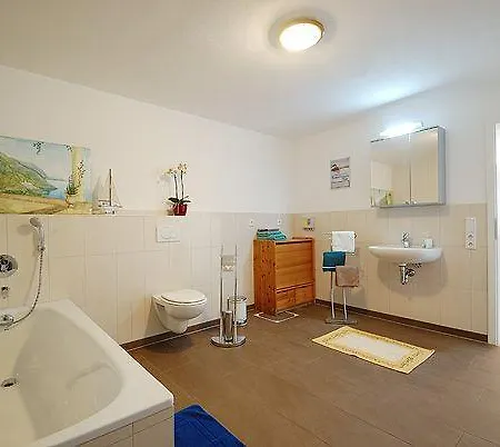 Haus-calidris-zwischen-ammersee-und-landsberg Apartamento Geltendorf